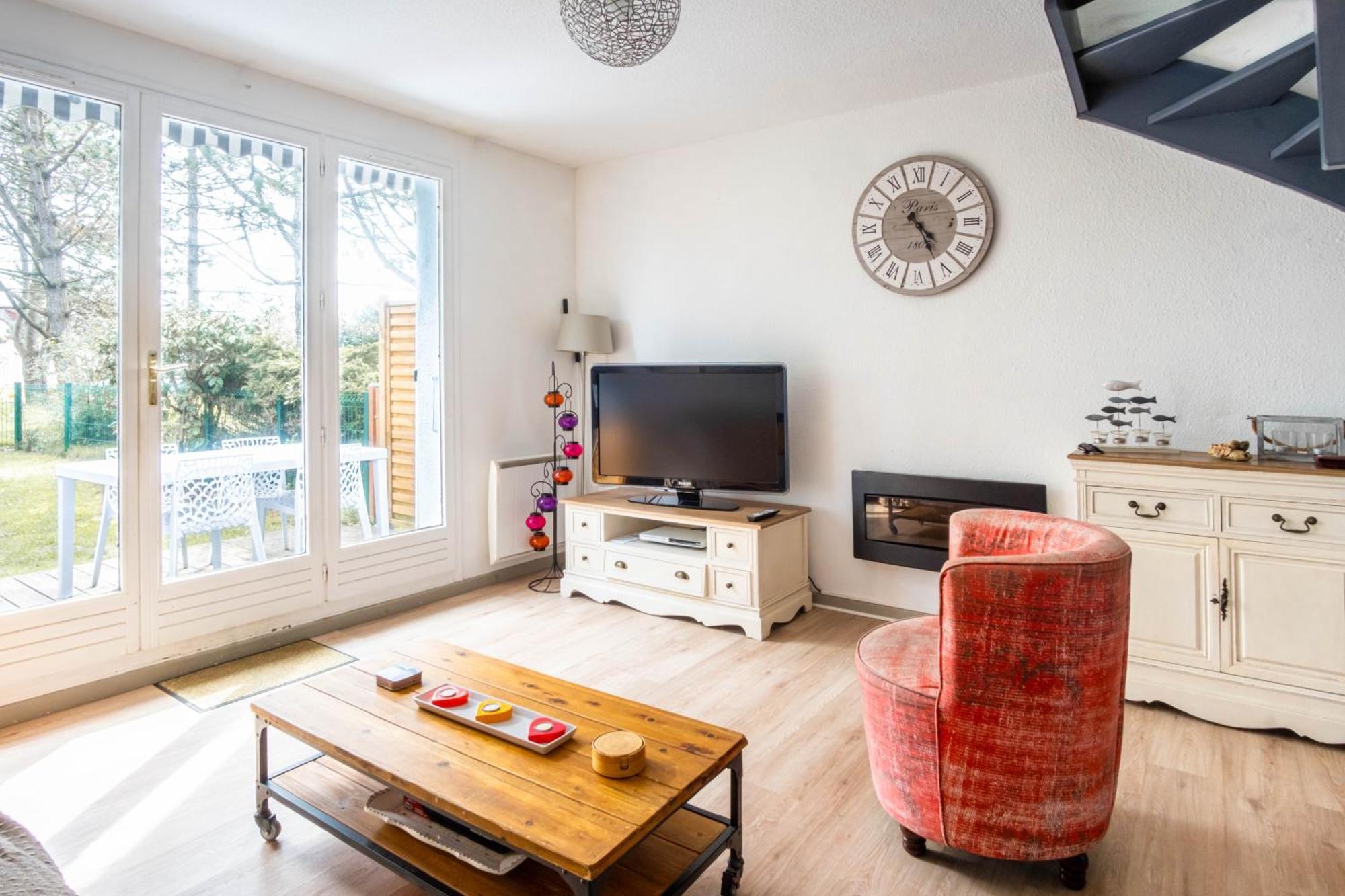 Bienvenue A Sainte Cecile Holiday home *